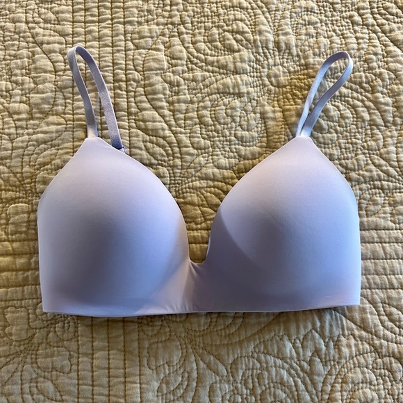 Victoria’s Secret Lightly Lined Wireless Teeshirt Bra - Picture 3 of 6